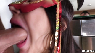 Italian hottie Valentina Nappi fills her mouth with his wide pole