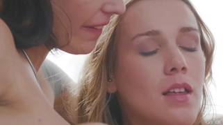 Alexis Crystal in high heels gets her pussy eaten by Nick Ross