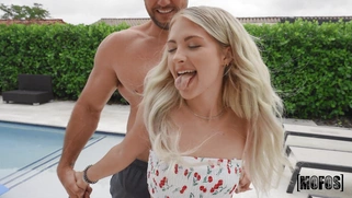 Emma Bugg is sucking Jmac's huge cock poolside