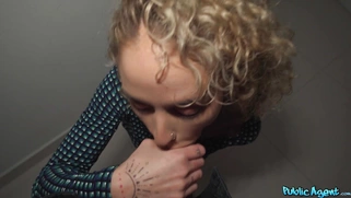 Blonde Geishakyd is sucking dick in POV