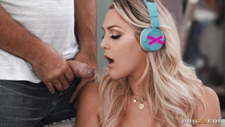 Savvy Suxx gets her face fucked by Manuel Ferrara