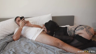 Arabelle Raphael orally pleasures Keiran Lee