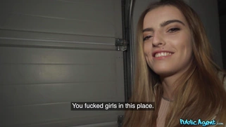 Alba Lala is sucking cock in POV