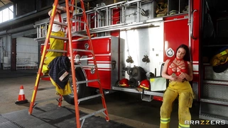 Angela White gets her face fucked by Zac Wild