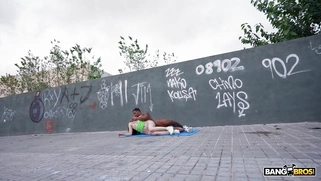 Saba Lapiedra gets jizz load in her mouth from BBC