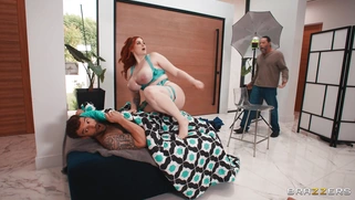 Abigaiil Morris is fucking Alex Legend in cowgirl position