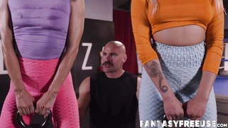 Hunk coach teaches babe his words of wisdom