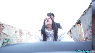 Betzz gets fucked by Martin Gun standing outdoors