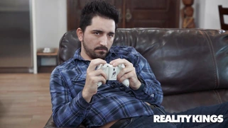 Scarlett Venom with a remote-controlled vibrator does yoga