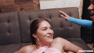 Gizelle Blanco gets her pussy licked by Ameena Green