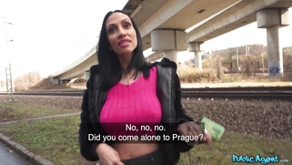 Giulia Diamond is playing with vibrator outdoors