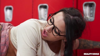 Evelin Stone gets fucked by Dickdealer Don doggystyle