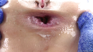 Amateur latina slut Moka Mora gets asshole gaped and fucked