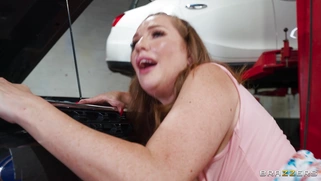 Kat Marie gets fucked by Dickdealer Don standing in the garage