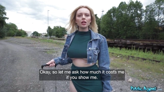 Ruby Lee is getting picked up by Martin Gun outdoors