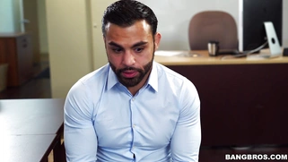 Boss Tiffany Rain seduces her employee by spreading her legs