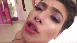 Brooklyn Gray threw her legs back and got asshole drilled