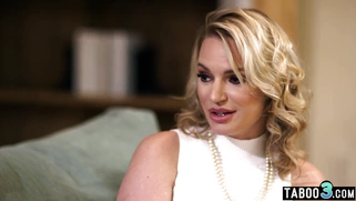 MILF lets stepson to discover her pussy