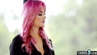 Big booty MILF stepmom motivated stepson