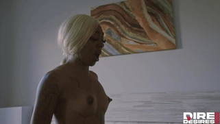 DIRE DESIRES Back to bed with Vixen Valore