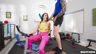 Ivy Ireland is sucking Scott Nails' cock in the gym