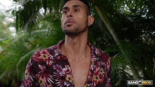 Luna Legend is fucking her ass with the dildo outdoors