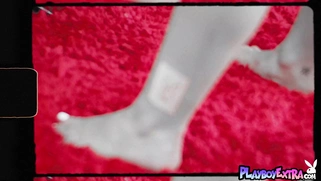 Nude teen showing off her perfect shapes