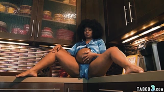 Pregnant ebony MILF craving for a cock