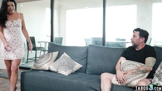 Dude fucking his teen stepniece roughly