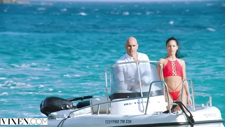 VIXEN Latina Sugar Baby Satisfies Her Daddy On Vacation