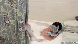 Mandy Muse caught her stepbro in the bathtub jerking off to her