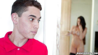 Reagan Foxx got filmed by stepson while was taking a shower