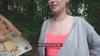 Casey the Runner in Tight Leggings Fucked