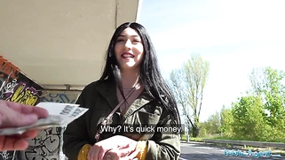 Cash tempts busty American Amilia Onyx to fuck