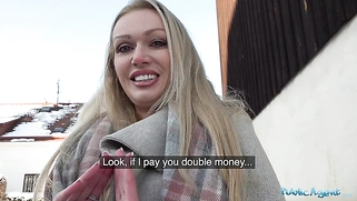 Sexy busty cougar housewife Amber Jayne sucks and fucks