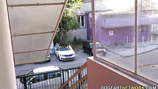 Ebony boss Luna Corazon has lesbian sex with Shauna River