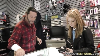 Hannah Hayes Sucks Big Black Cock - Gloryhole