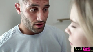 Сводная сестра: «Если я отсосу это, ты обещаешь, что помоешь руки?» С16:Э7