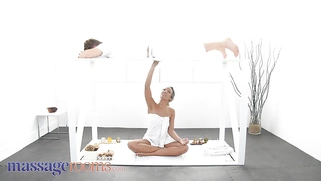 Cock massage with a surprise from Romi Indi for a lucky guy