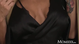 Mom Australian MILF with big tits Aubrey Black seduces petite French beauty