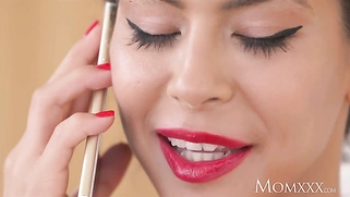 MOM with big tits USA needs hot hard fucking and facial from hired stud