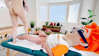 My Cock Massages Kiki King’s Small Tits in a Cum-Inside Spa Romp!