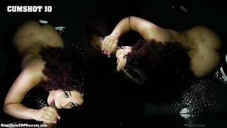 Fuck yeah girl! 10 cumshots in a row!