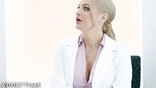 Rachel Cavalli's colleague comes to visit her at work!