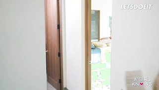 Lesbian Roommates Isabella Nice, Scarlett Sage and Giselle Blanco Sensual Threesome Sex