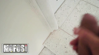 Ryan Keely quickly changes his mind about being mad at Ramon for watching her undress