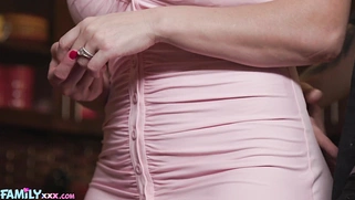 Super Hot Big Ass MILF Stepmom Gets the Cock She Needs (Ryan Keely)