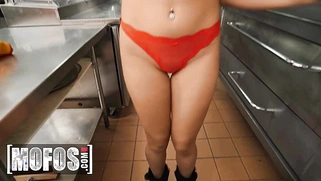 Charles Dera Finds Kimora Quinn Sexually Attractive, and He Really Wants to Fuck Her