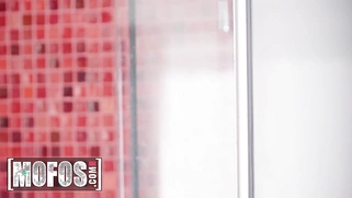 Brooklyn Gray Introduces Herself to Her New Roommate, Kyle Mason, by Riding His Cock