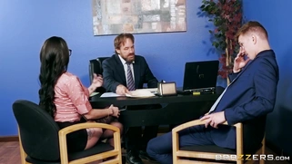 Raven Bay flashed buttplug under her skirt in the office